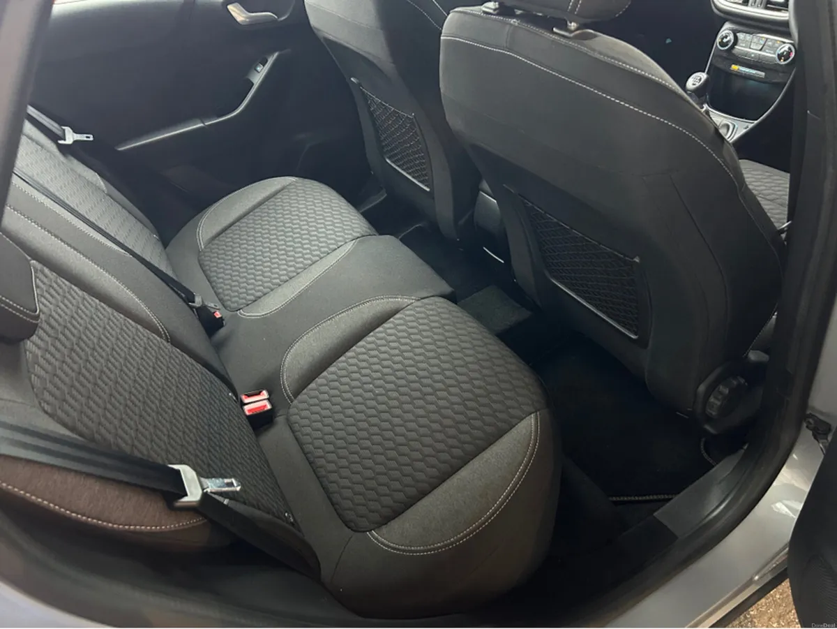 Ford Puma TITANIUM 5DR 1.0T 125 MHEV - Image 4