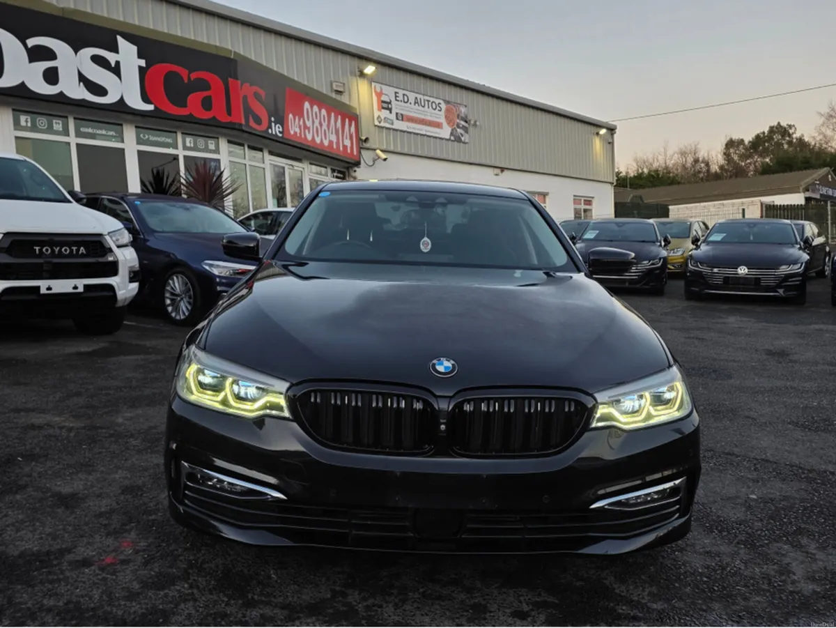 BMW 5-Series ( 172 REG ) 523D LUXURY UPGRADED PACK - Image 5