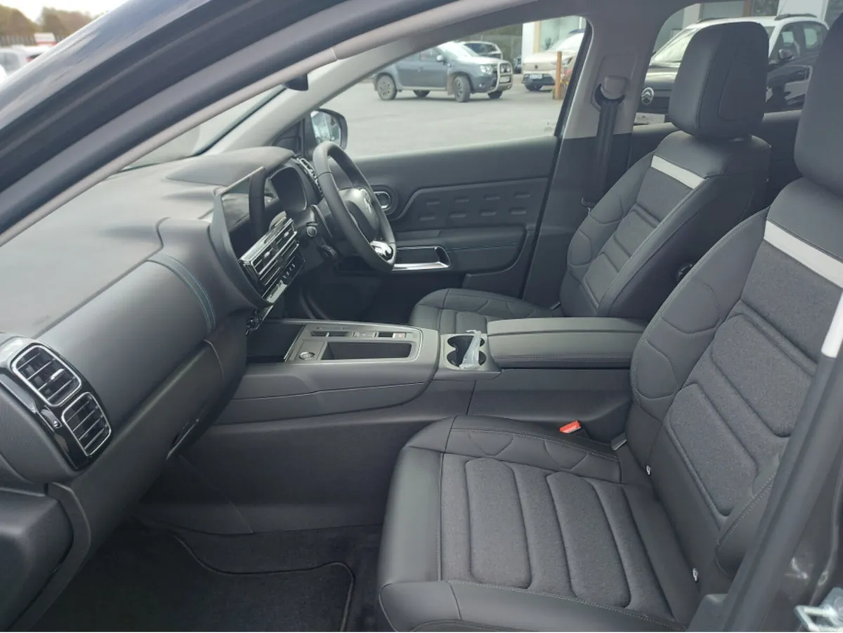 Citroen C5 Aircross Plus Puretech 1.5 130BHP - Image 4