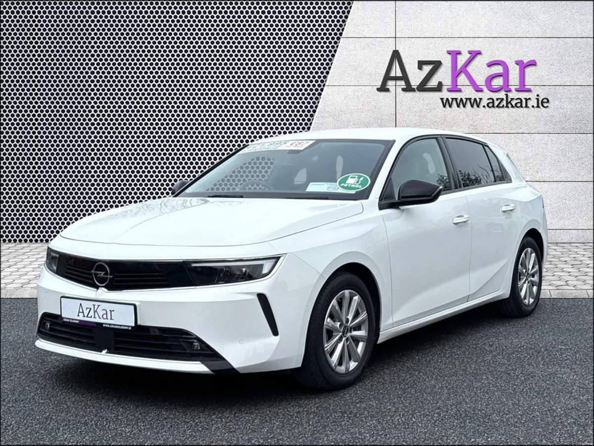 Opel Astra 2022 SC 1.2L PETROL HATCHBACK NCT 2028 - Image 3