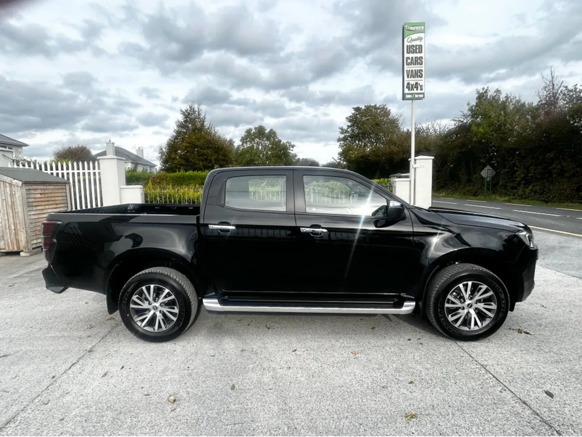 Isuzu D-Max LS AUTO 5 SEATER €333 ROAD TAX - Image 3