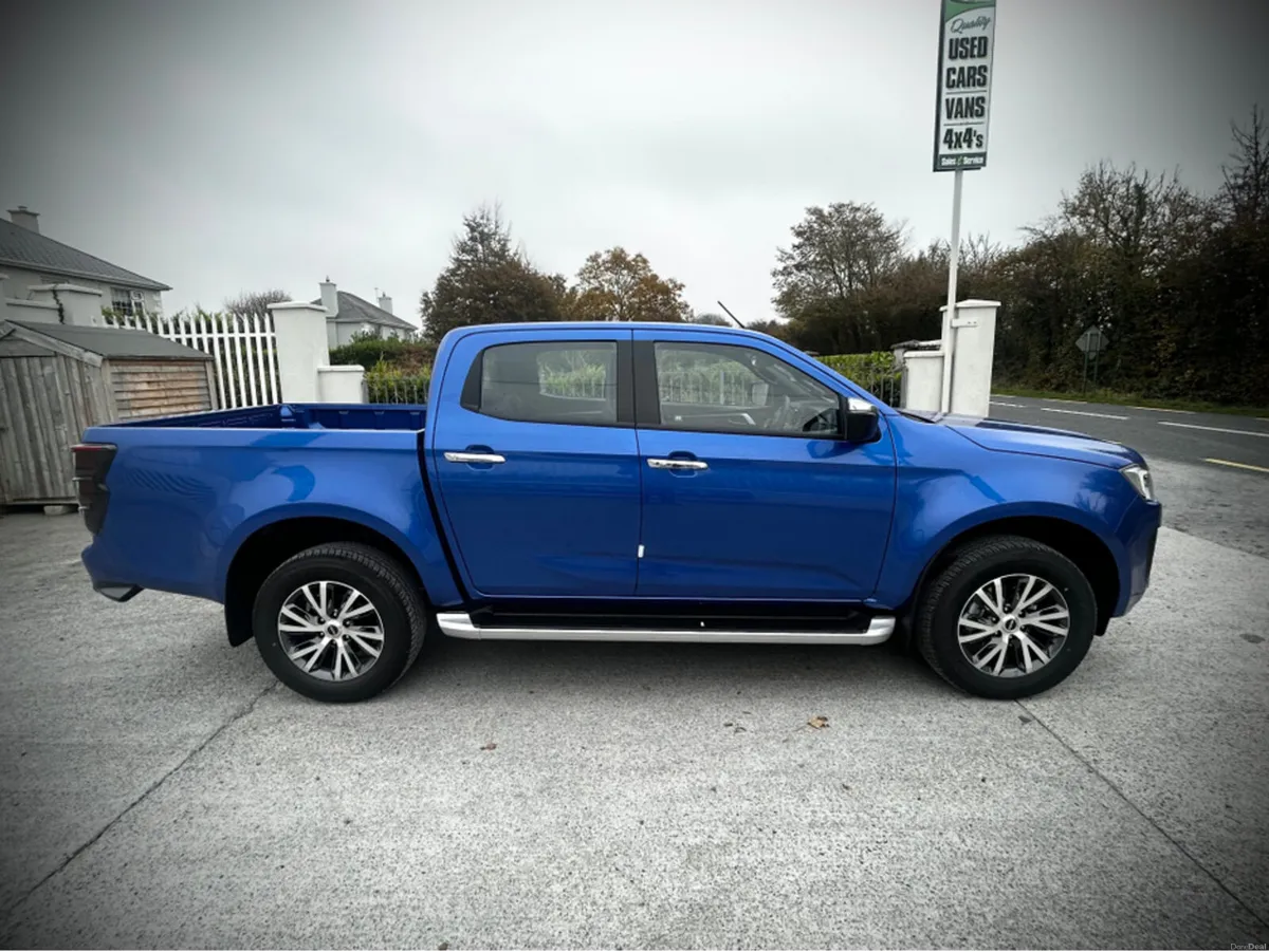 Isuzu D-Max L S  AUTO IN STOCK €333 ROAD TAX - Image 2