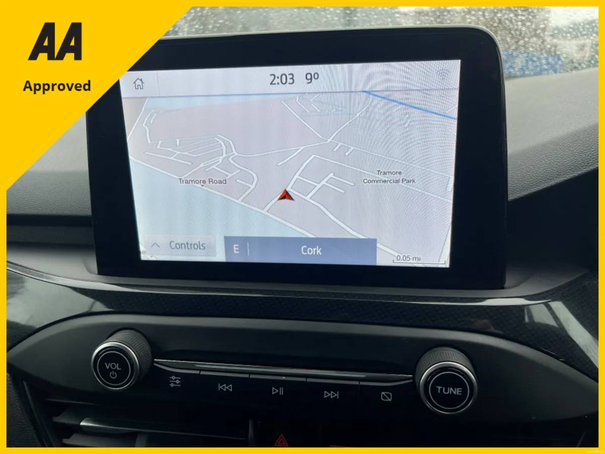 Ford Focus ST-LINE EDITION MHE FREE DELIVERY - Image 4