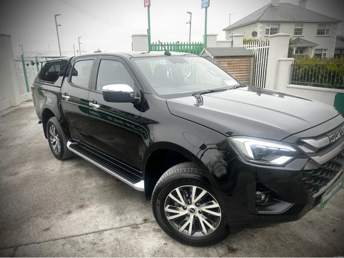 Isuzu D-Max LS AUTO WITH 3 WAY OPENING CANOPY - Image 2