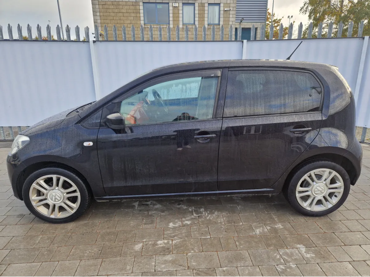 Volkswagen up! 1.0 AUTO - Image 4
