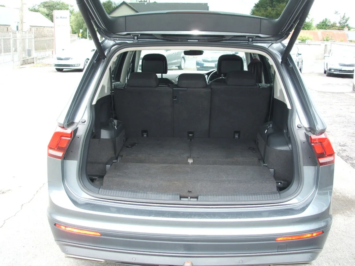 Volkswagen Tiguan ASPACE MATCH TDI 4 4MOTION DSG - Image 4