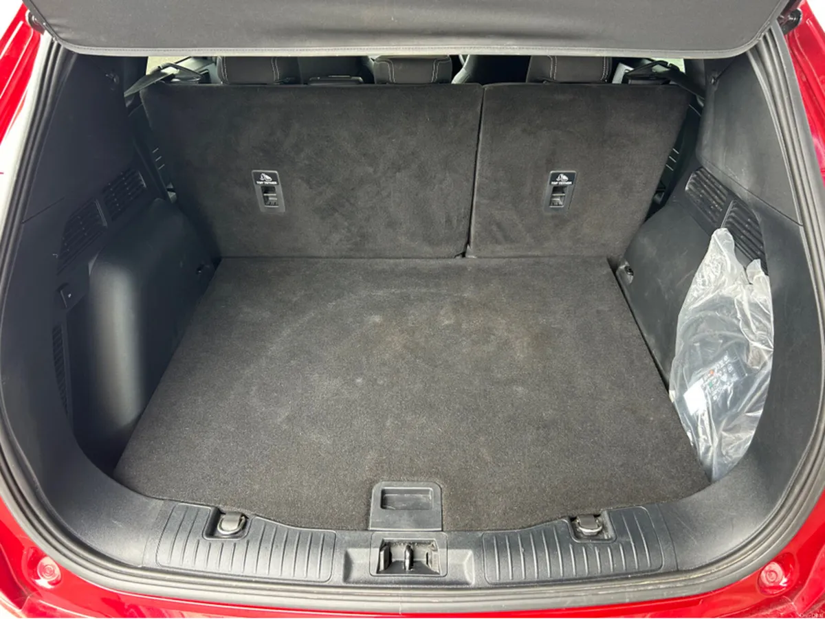 Ford Kuga TITANIUM 2.5 PHEV 225 S6.2 CT 4DR - Image 2