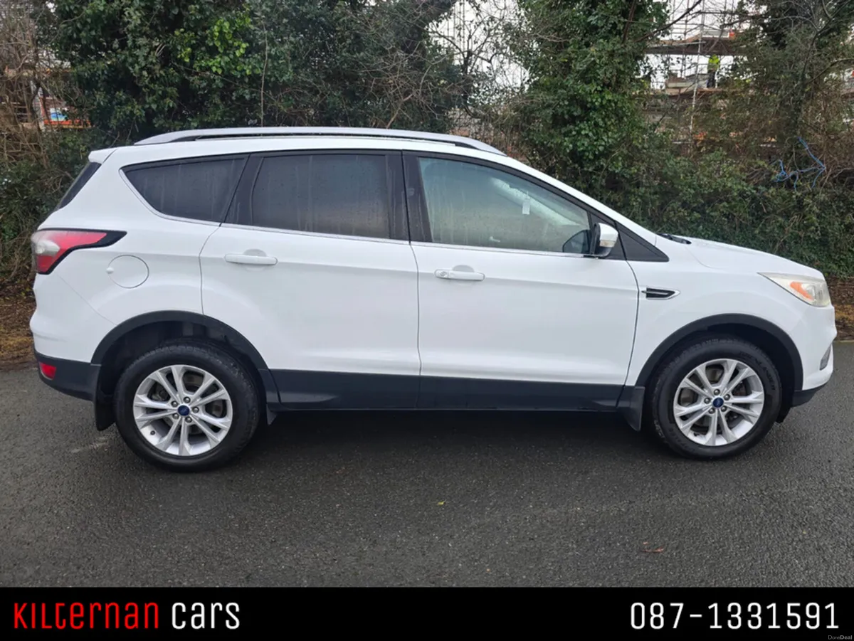 Ford Kuga TITANIUM 1.5 TDCI 120PS F FWD 4DR - Image 3