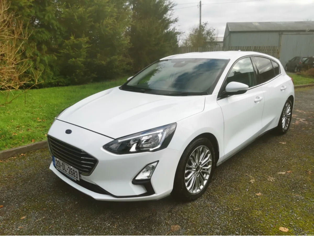 Ford Focus 2.0 TDCI TITANIUM X - Image 2