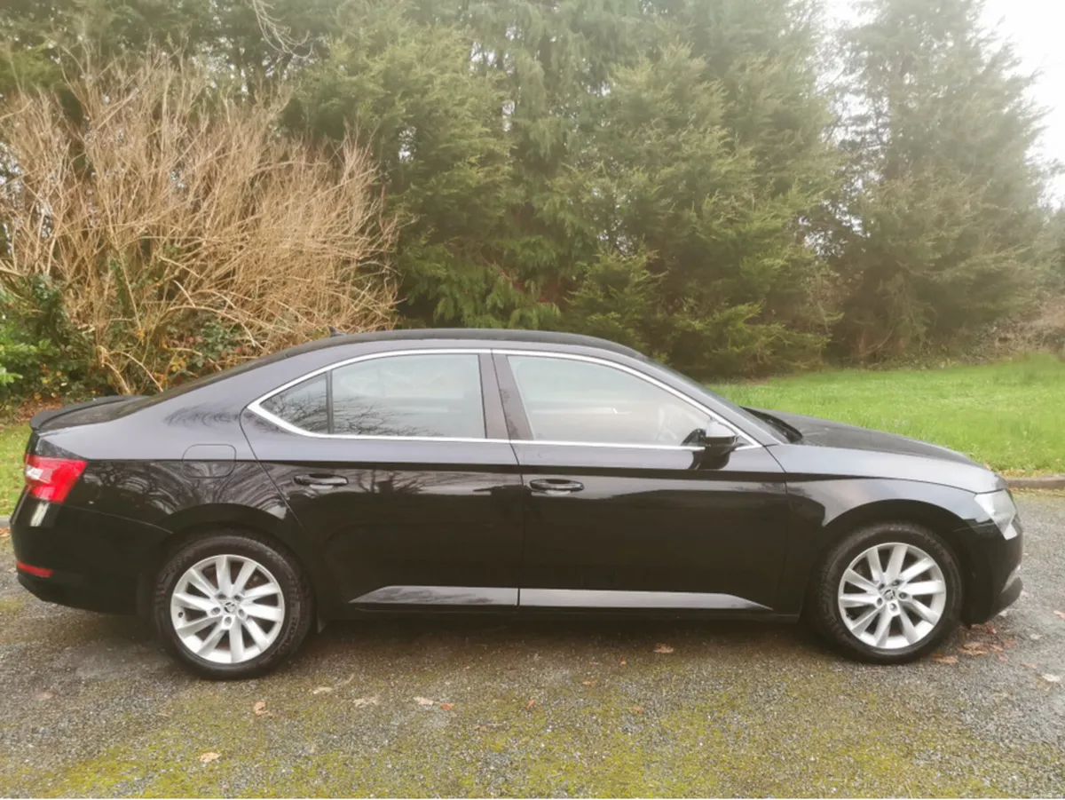 Skoda Superb SE 1.6 TDI 120BHP - Image 6