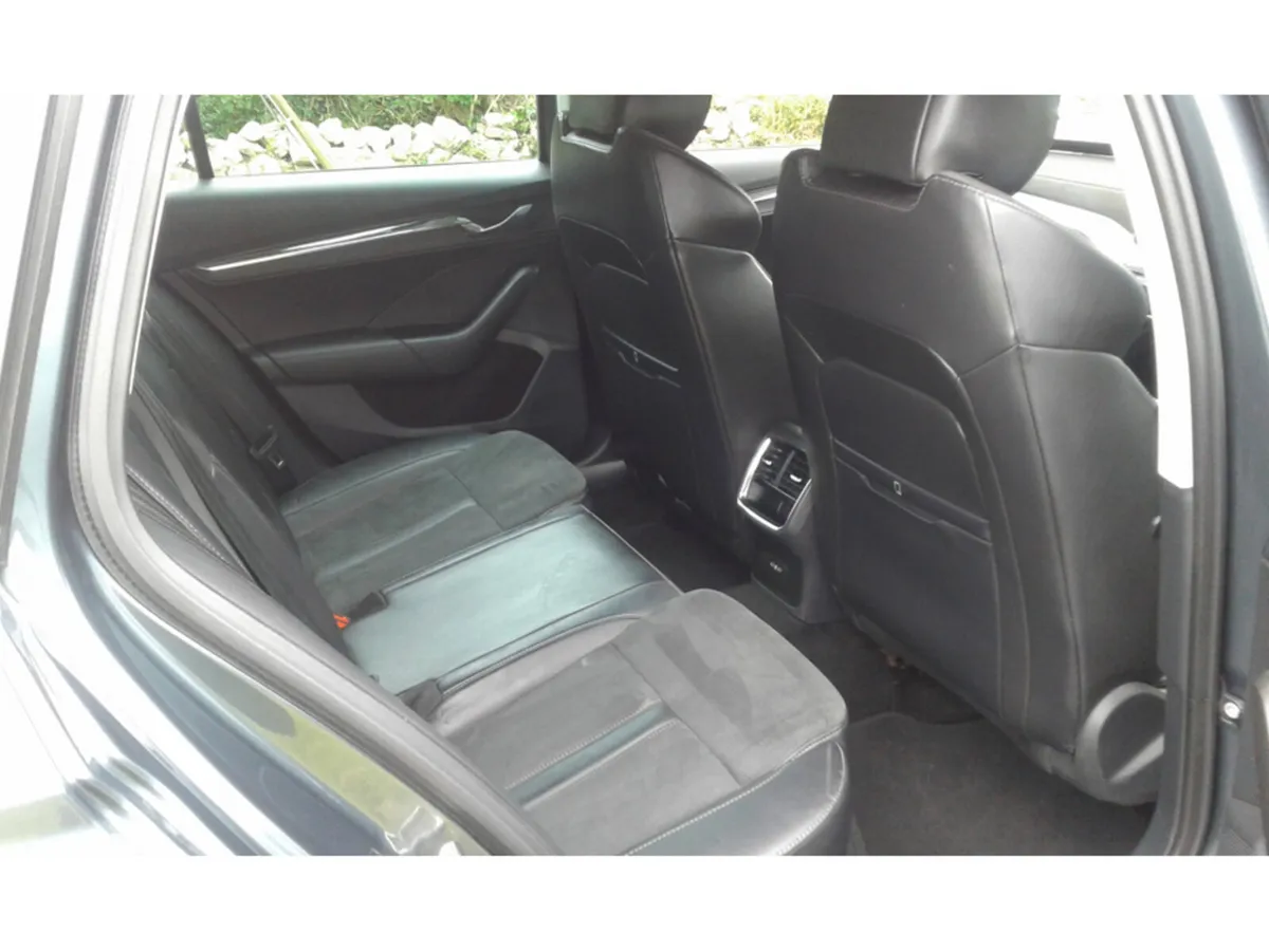 Skoda Octavia SE L FIRST EDITION - Image 3