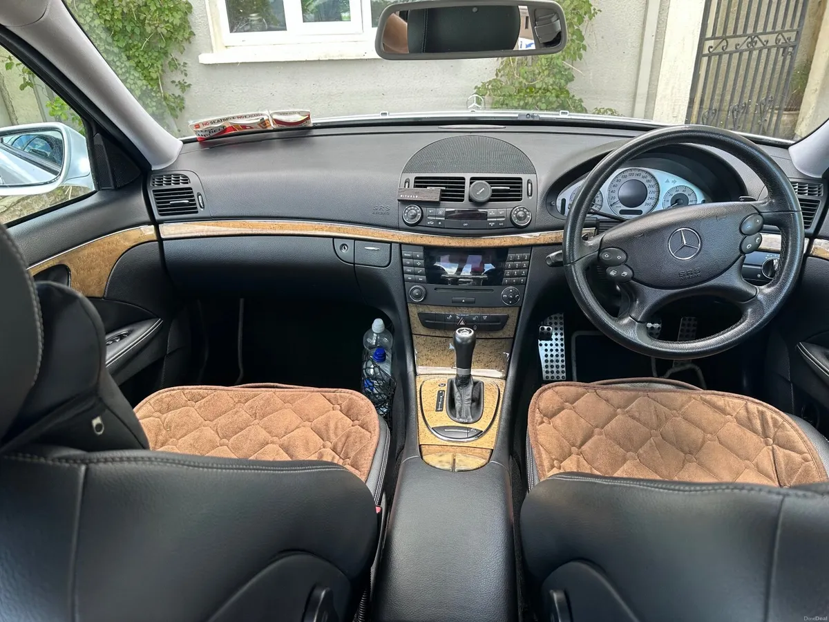 Mercedes-Benz E-Class 2008 Avantgarde - Image 2