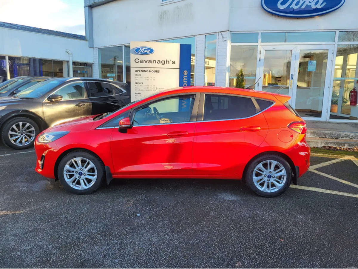 Ford Fiesta TITANIUM 5DR 1.0T 100 S6 S6.2 M6 4 - Image 4