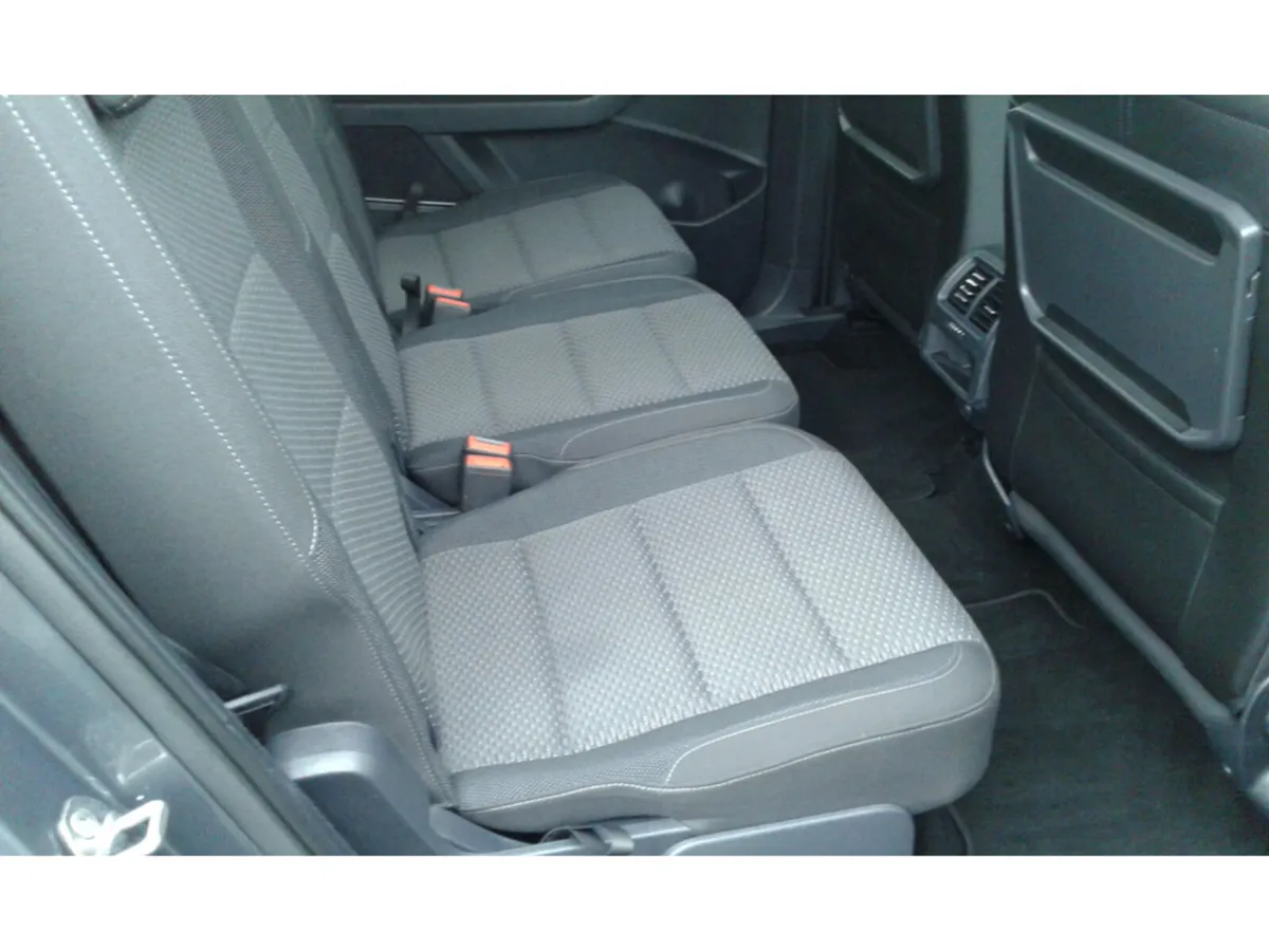 Volkswagen Touran SE TDI SE TDi Automatic - Image 5