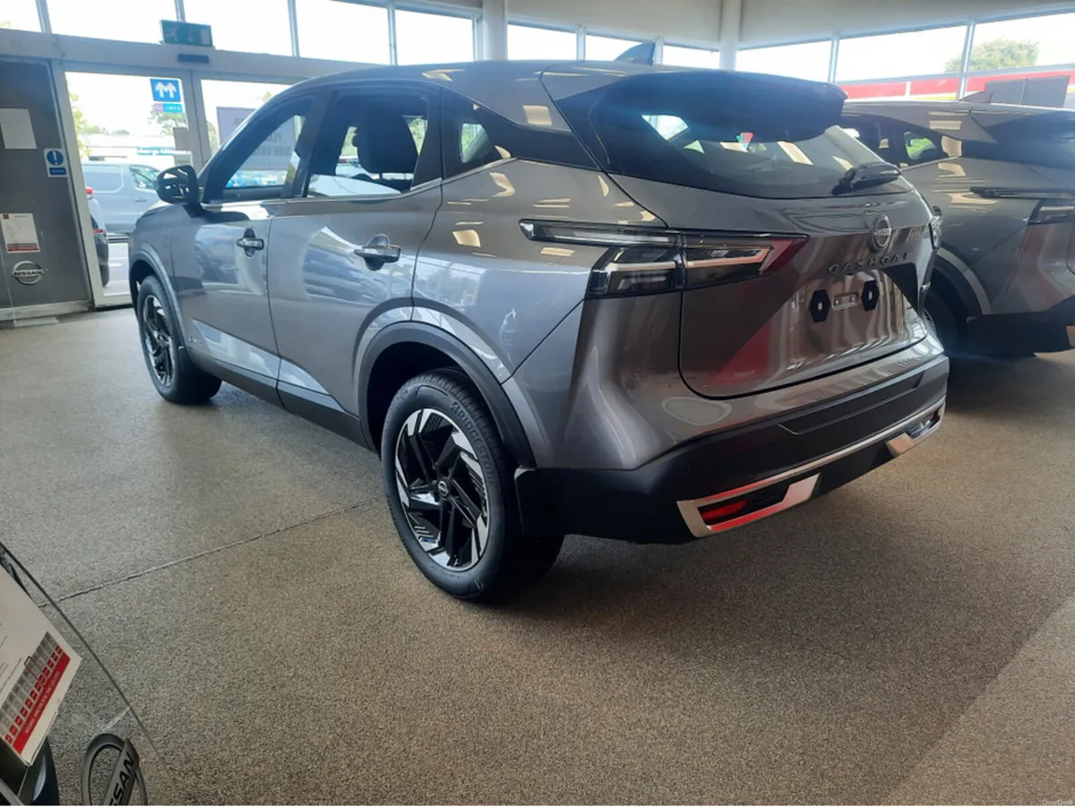 Nissan Qashqai ePOWER SV HYB - Image 4