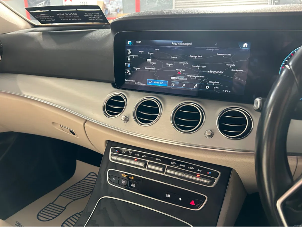 Mercedes-Benz E-Class D E200 4DR AUTO - Image 3