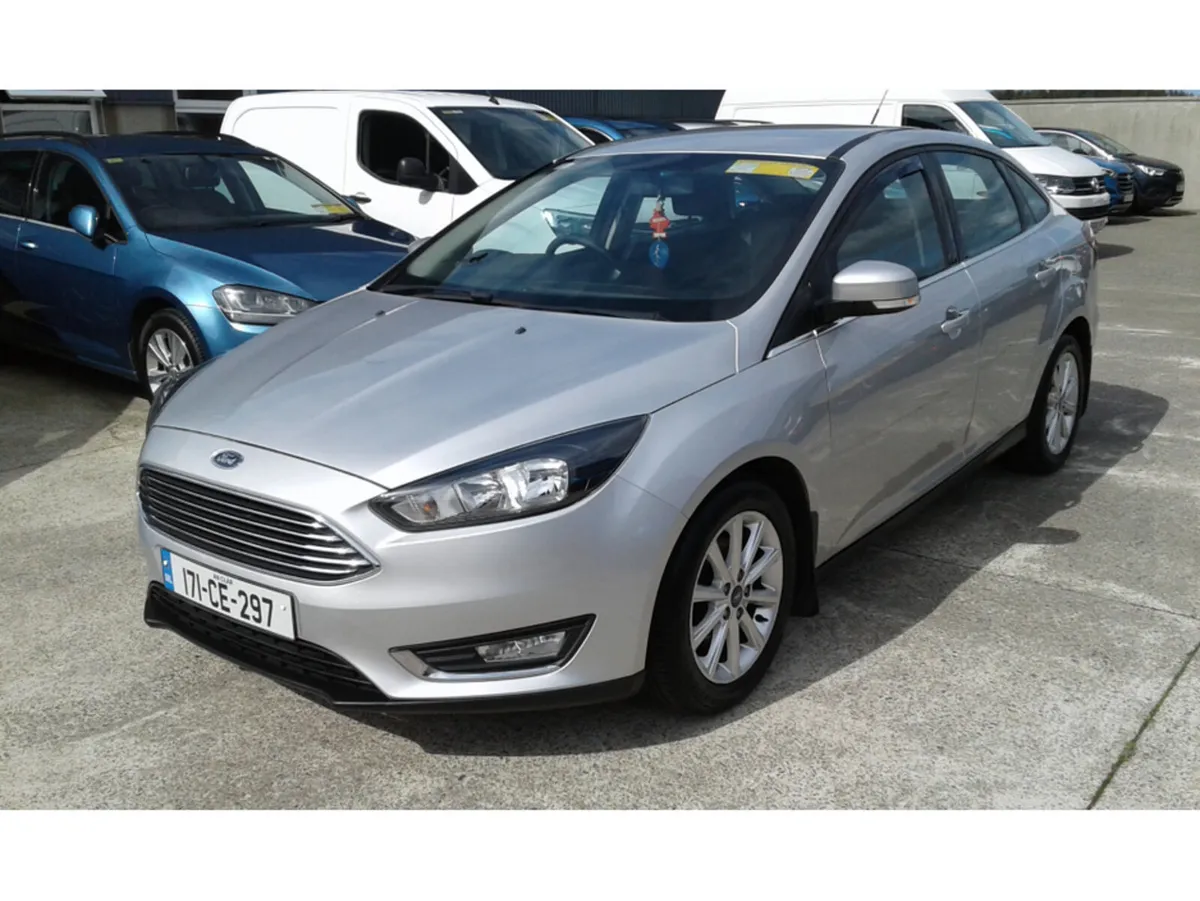 Ford Focus TITANIUM 1.5 TD 95PS 6SPEED 4DR - Image 4