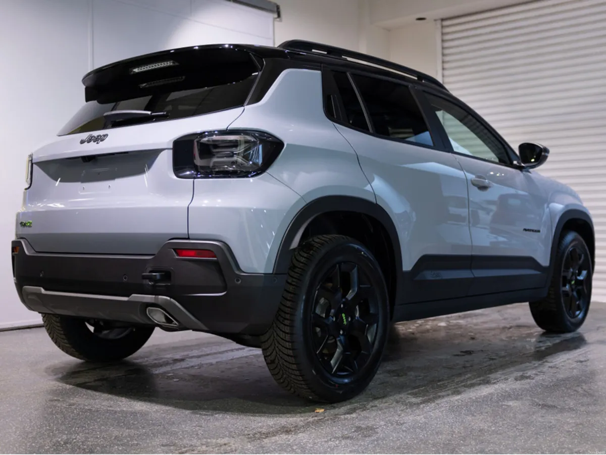 Jeep Avenger 4XE Overland - Image 5