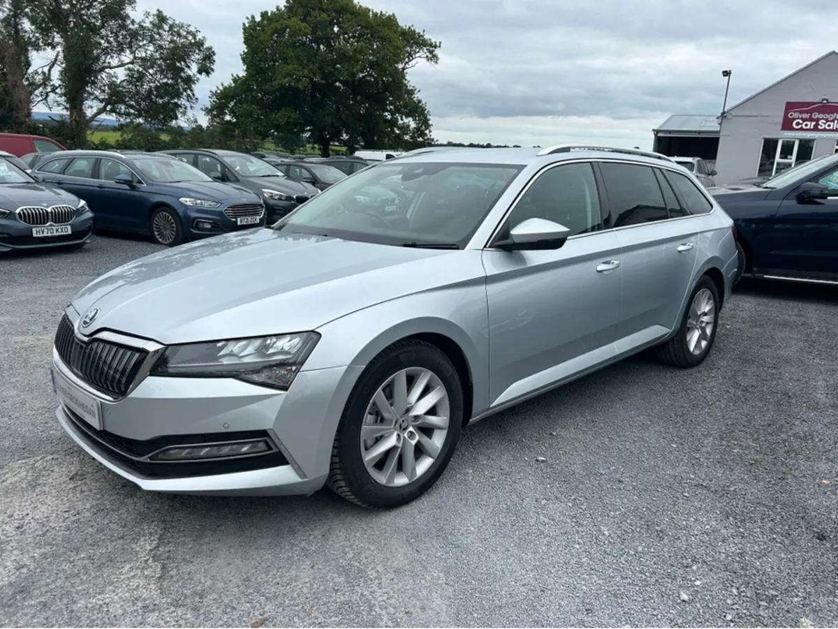 Skoda Superb SE TECH IV PHEV (BLACK LEATHER) - Image 4
