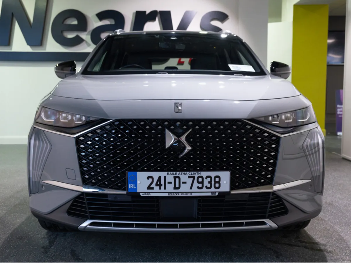 DS Automobiles DS 7 RIVOLI E-TENSE 225 AUTO 4DR - Image 2