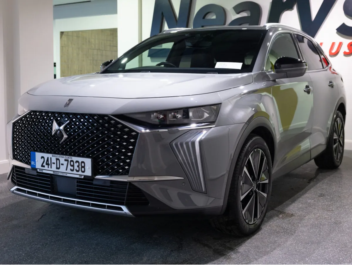 DS Automobiles DS 7 RIVOLI E-TENSE 225 AUTO 4DR - Image 3