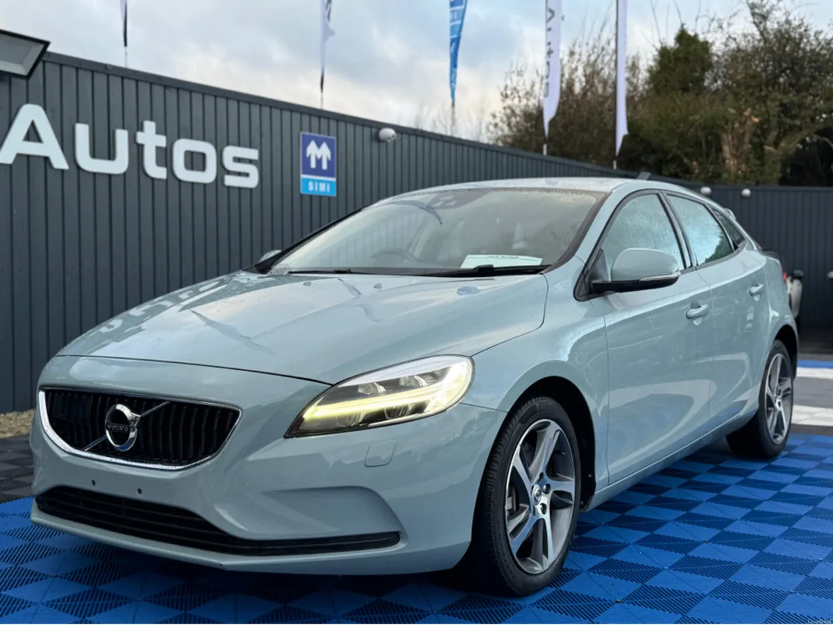 Volvo V40 ** DEPOSIT TAKEN ** MOMENTUM - 2.0L DIES - Image 3