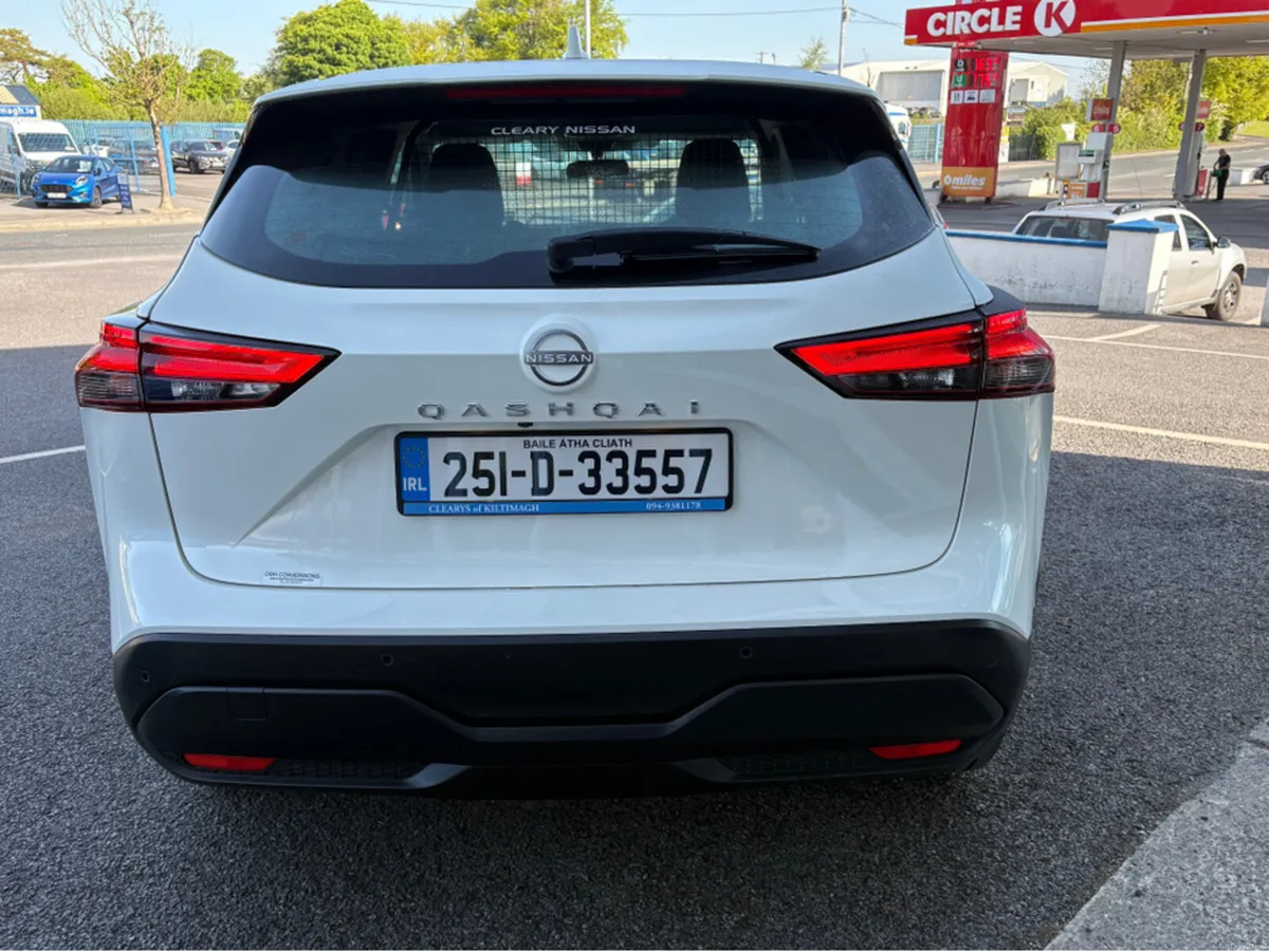 Nissan Qashqai ** VAN ** 1.3 HYB SV   €26995 + VAT - Image 2