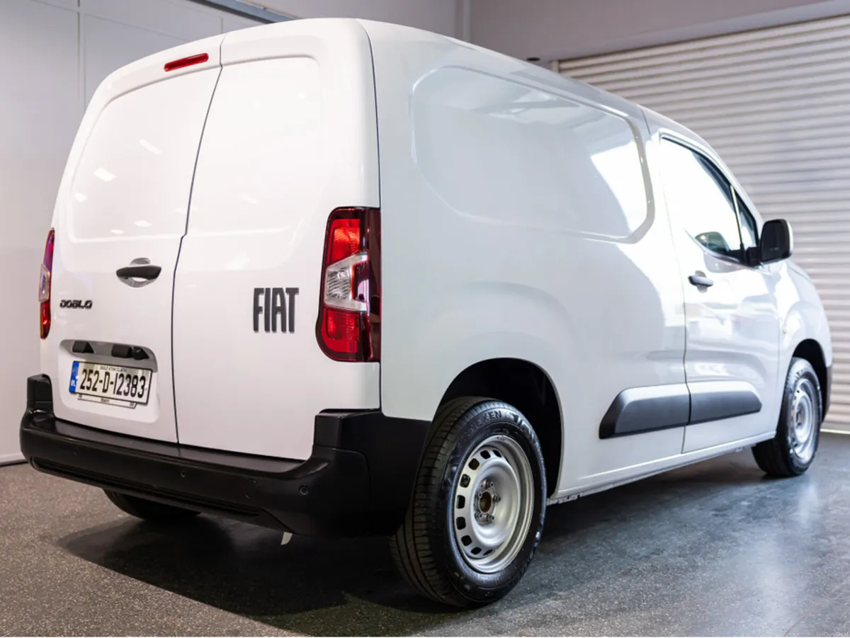 Fiat Doblo SWB 1.5 100HP 650KG 4DR - Image 4