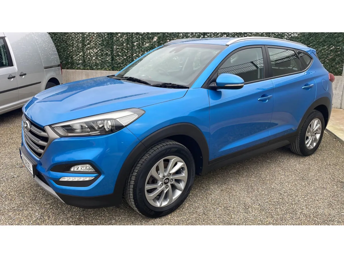 Hyundai Tucson SE NAV B-DRIVE 2WD CRDI BLUE DRIVE - Image 2