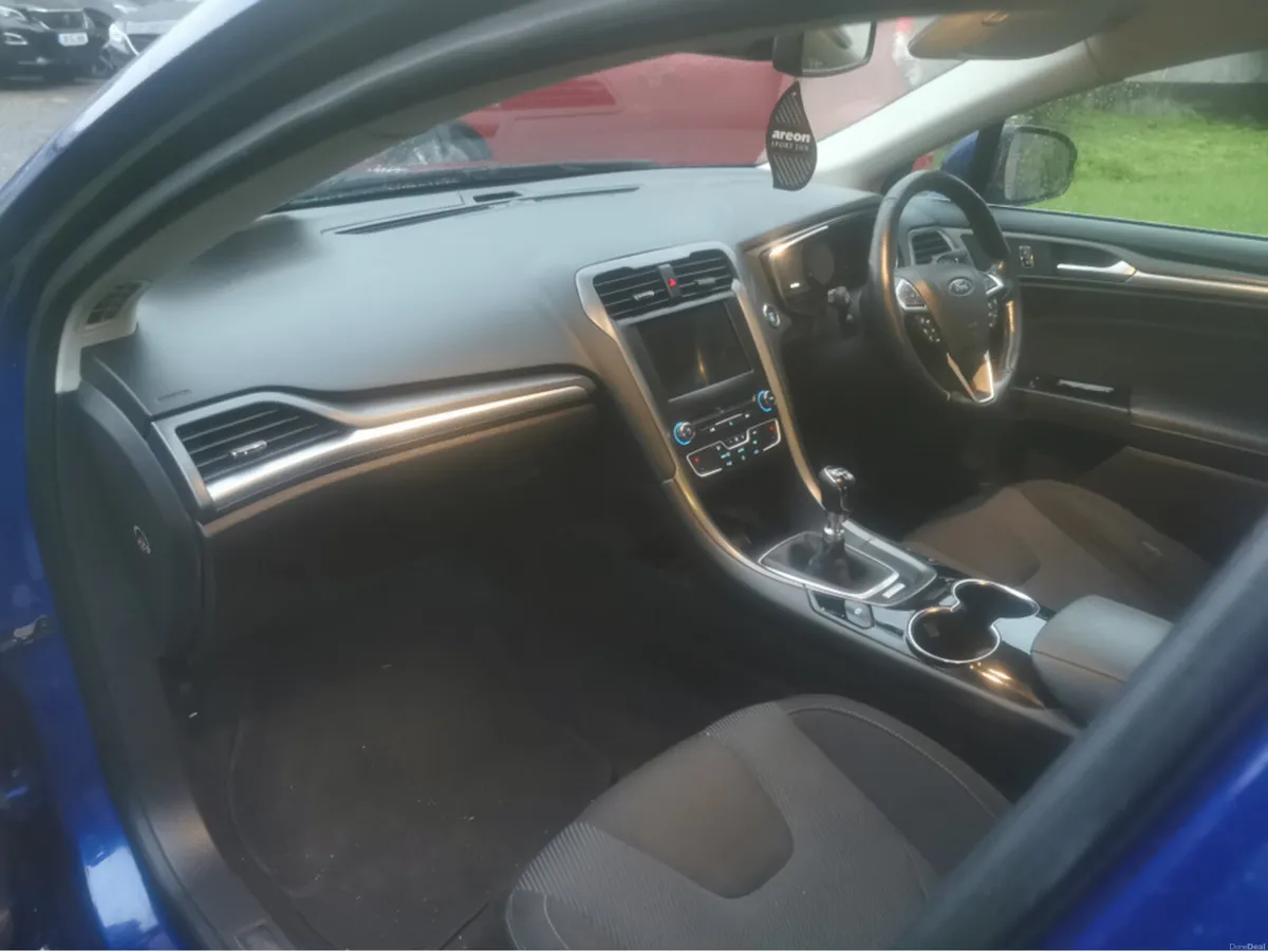 Ford Mondeo 2.0 TDCI TITANIUM 150PS - Image 4