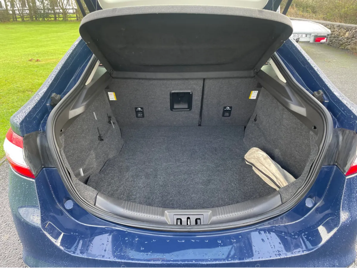 Ford Mondeo 1.5 TDCI 120 ZETEC EC ECONETIC S/S 5DR - Image 3