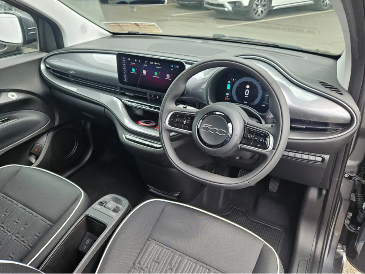 Fiat 500e Icon  42kw  NEW YEAR SALE  Choice of col - Image 3