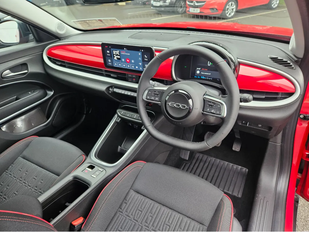 Fiat 600 E | RED | 115kw - Image 3