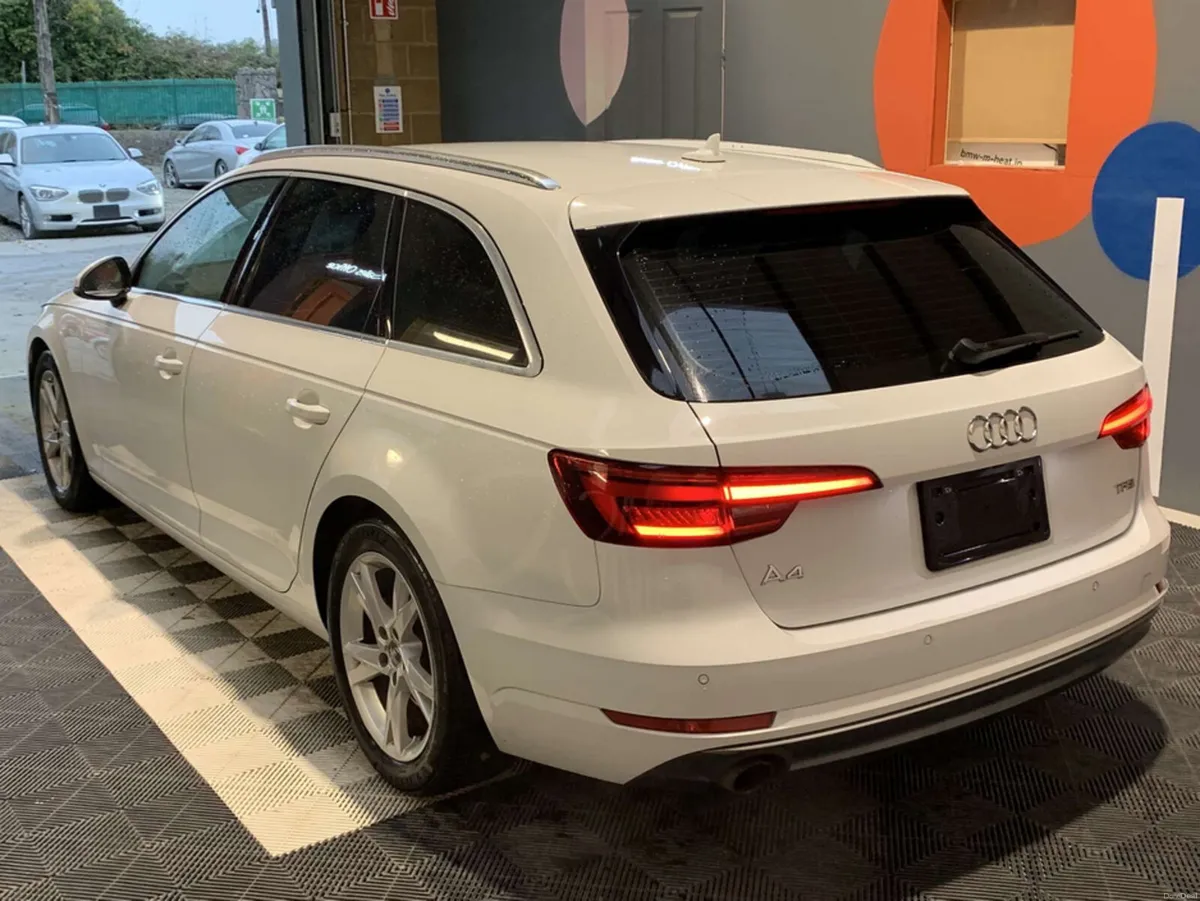 Audi A4 2018 A4 Automatic Avante 1.4 TFSI Sport / - Image 5