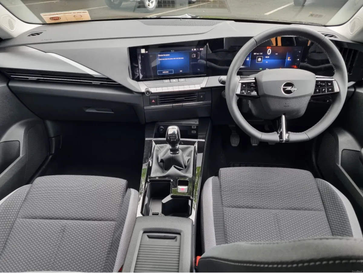 Opel Astra SC | 1.2 | 110PS - Image 2