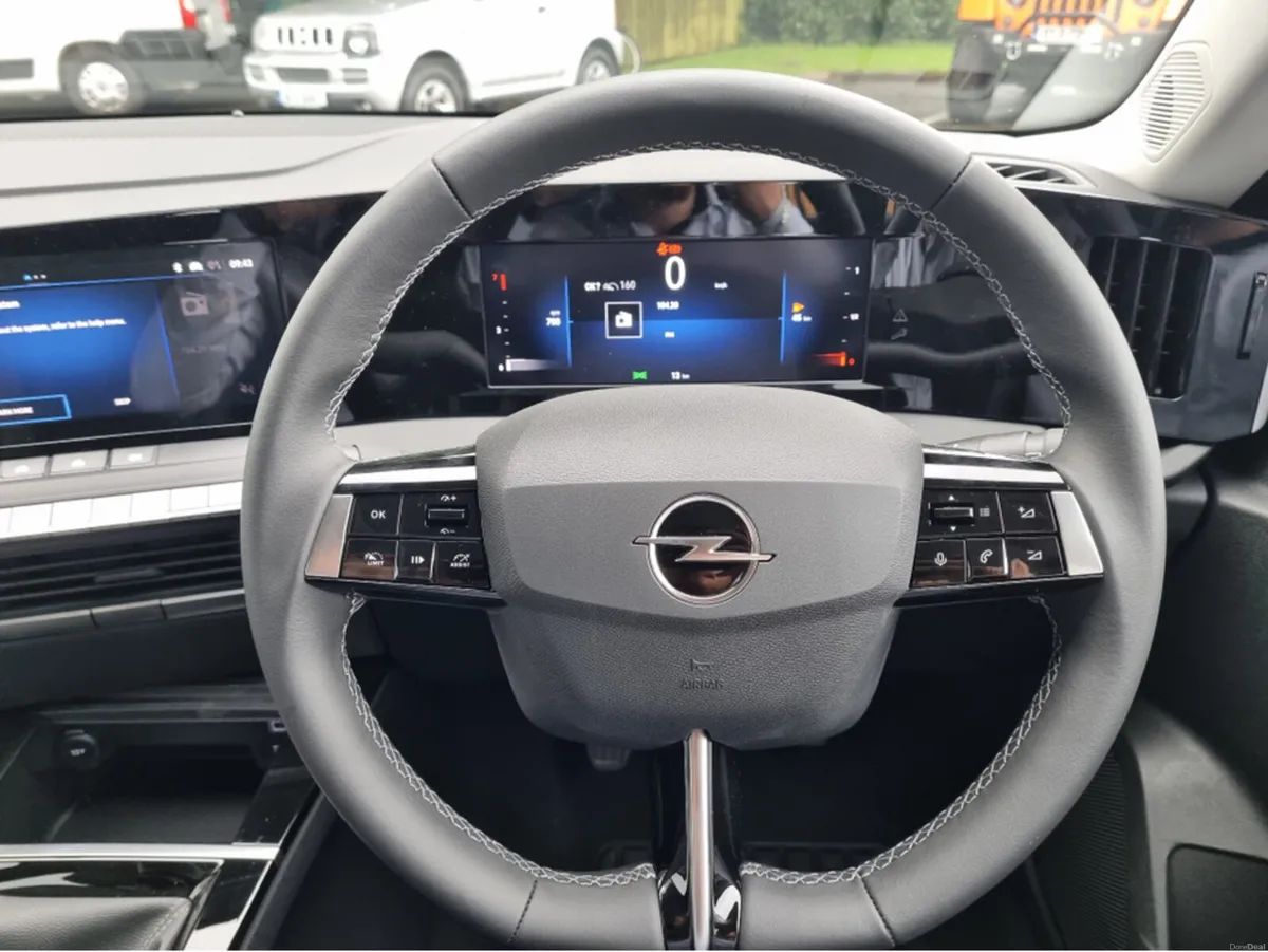 Opel Astra SC | 1.2 | 110PS - Image 4