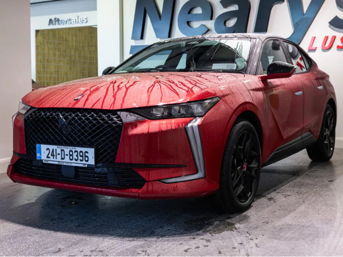 DS Automobiles DS 4 PERFOMANCE LINE E-TENSE 22 - Image 3