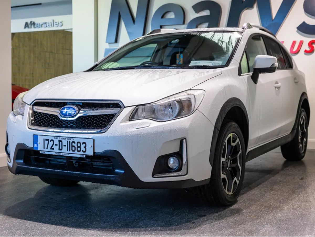 Subaru XV 2.0 D SE 4DR - Image 3
