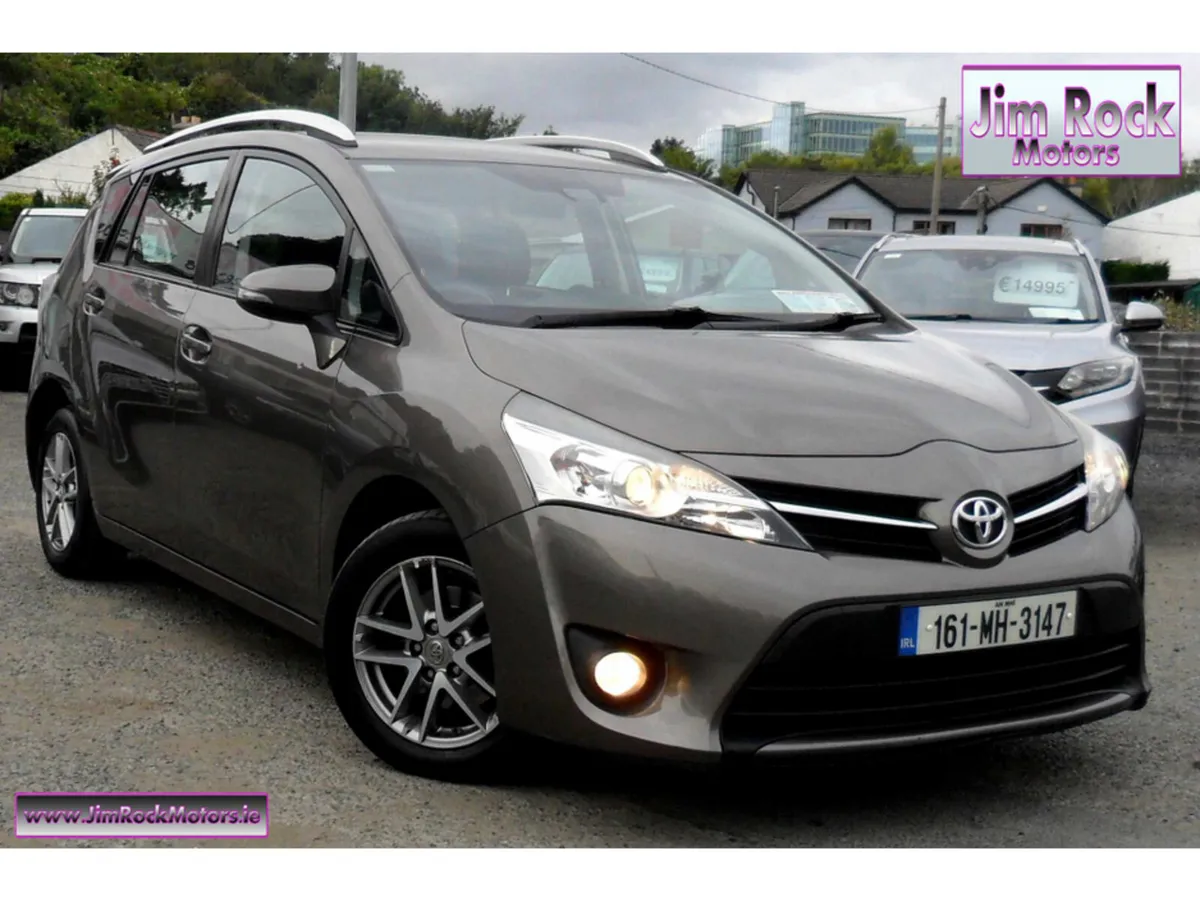 Toyota Corolla 1.6 D AURA 7-SEATER......NCT 03/26. - Image 1