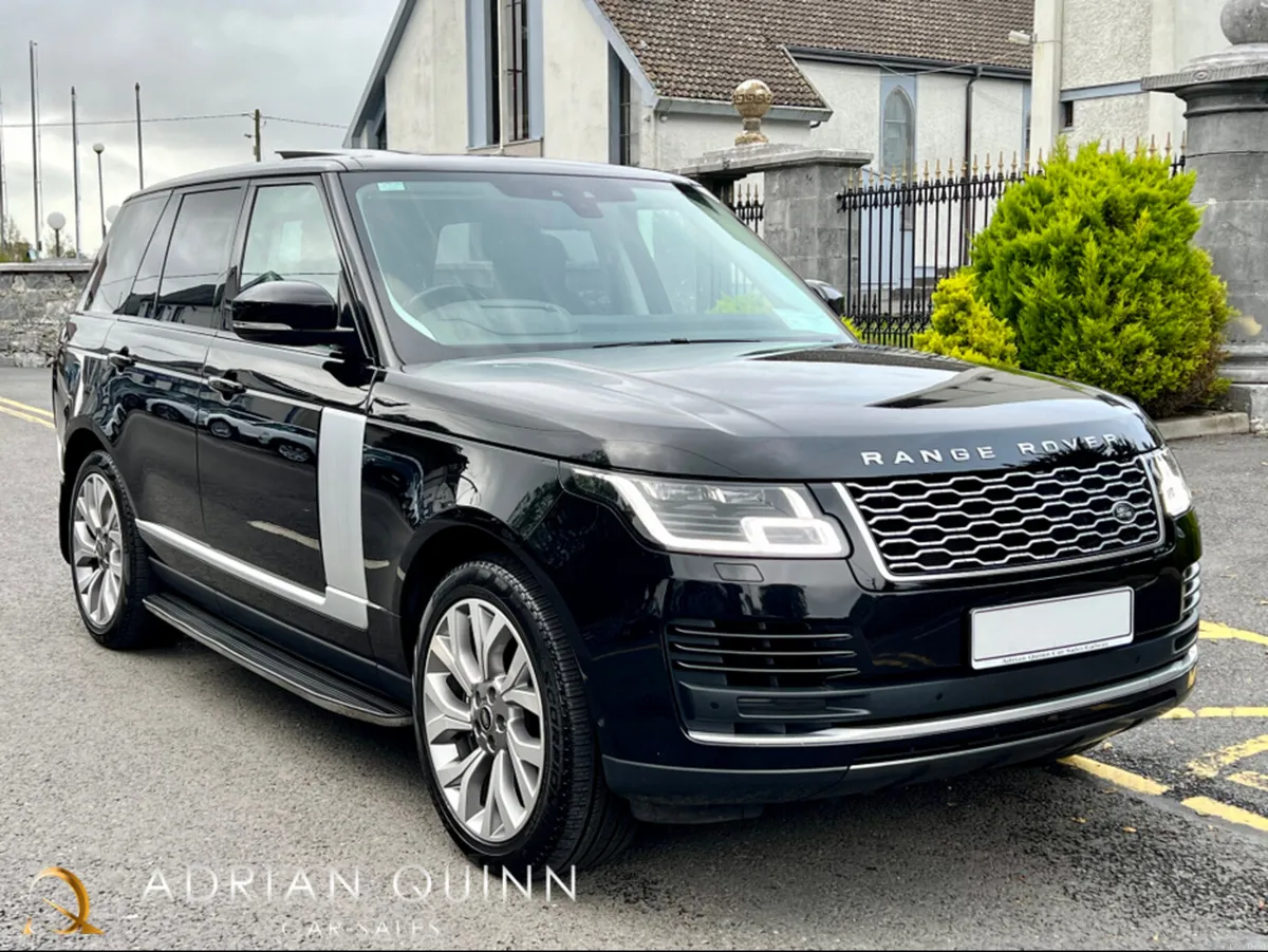 Land Rover Range Rover P400e VOGUE 404 BHP AUTO==H - Image 4