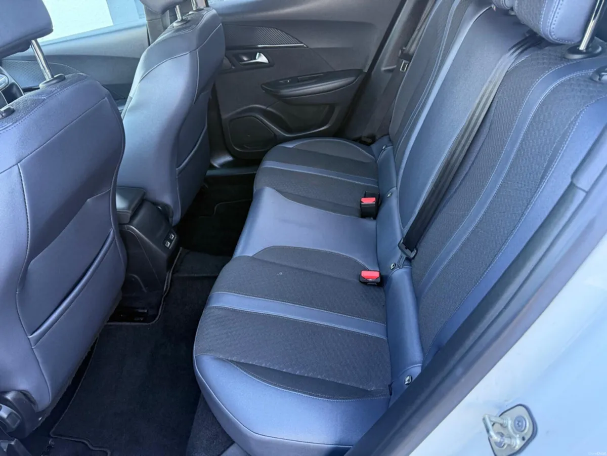 Peugeot 2008 ALLURE PURETECH S/S - Image 5