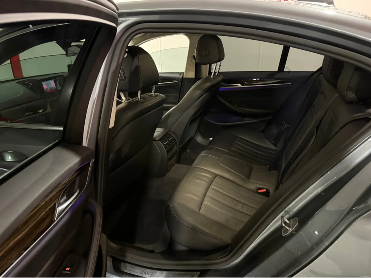 BMW 5-Series 520D SE 4DR AUTO - Image 3