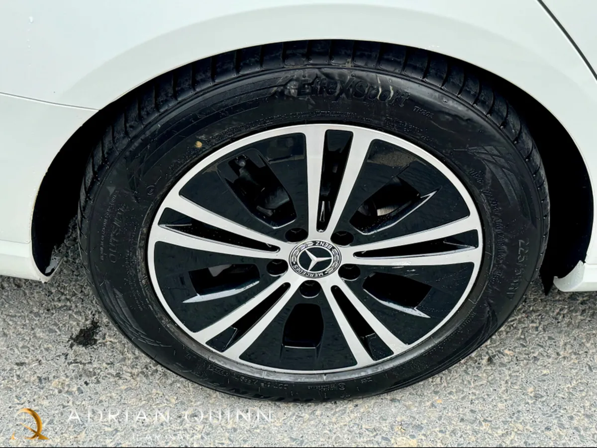 Mercedes-Benz E-Class E 220d SPORT ESTATE 5DR AUTO - Image 6