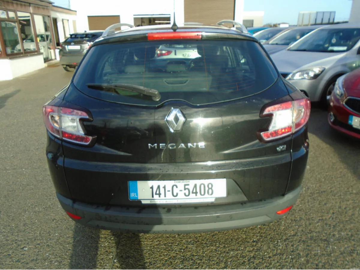Renault Megane GRD DYNAMIQUE 1.5 DCI 4DR - Image 4