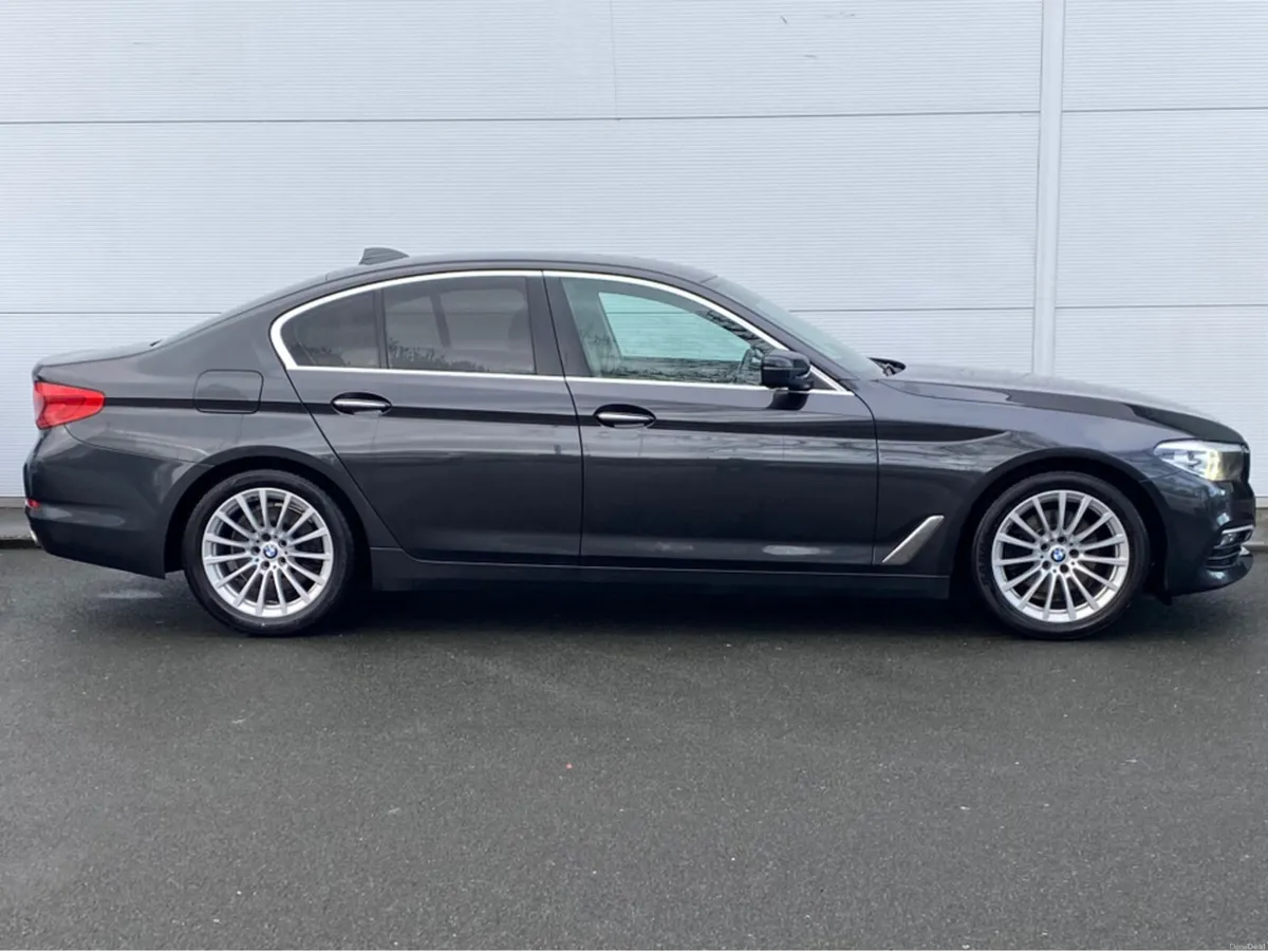 BMW 5-Series 520D SE 4DR AUTO - Image 4