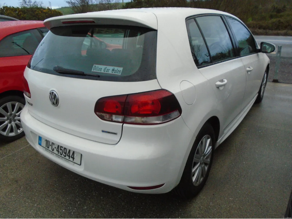 Volkswagen Golf 1.6 TDI S BLUEMOTION 105PS 5DR - Image 2