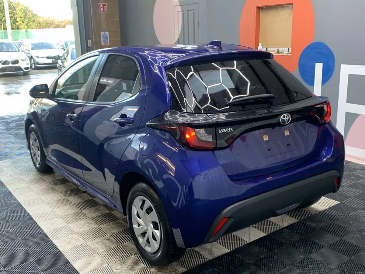 Toyota Yaris ONLY €18950 Toyota Yaris 1.0 Automati - Image 4