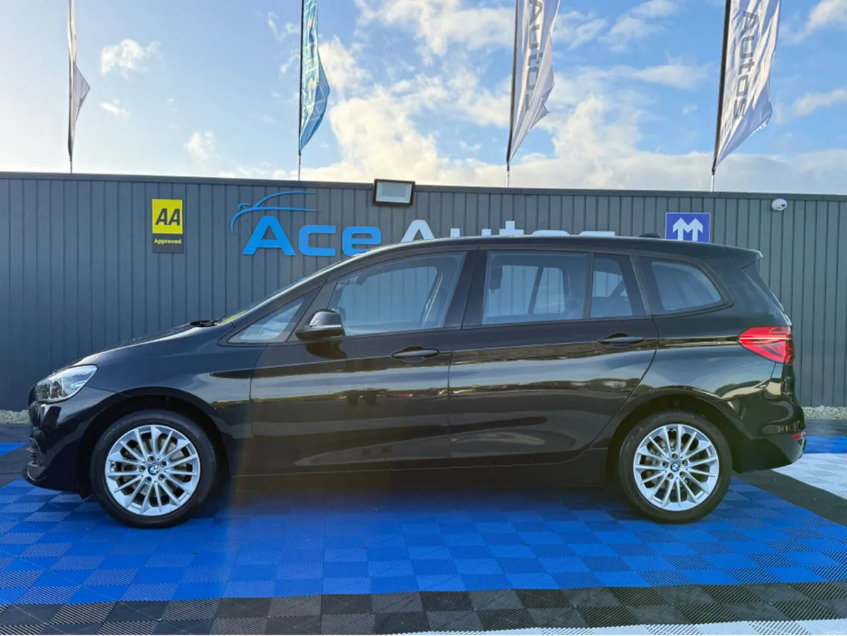 BMW 2-Series SPORT - 2.0L DIESEL - 7 SEATS - AUTO - Image 4
