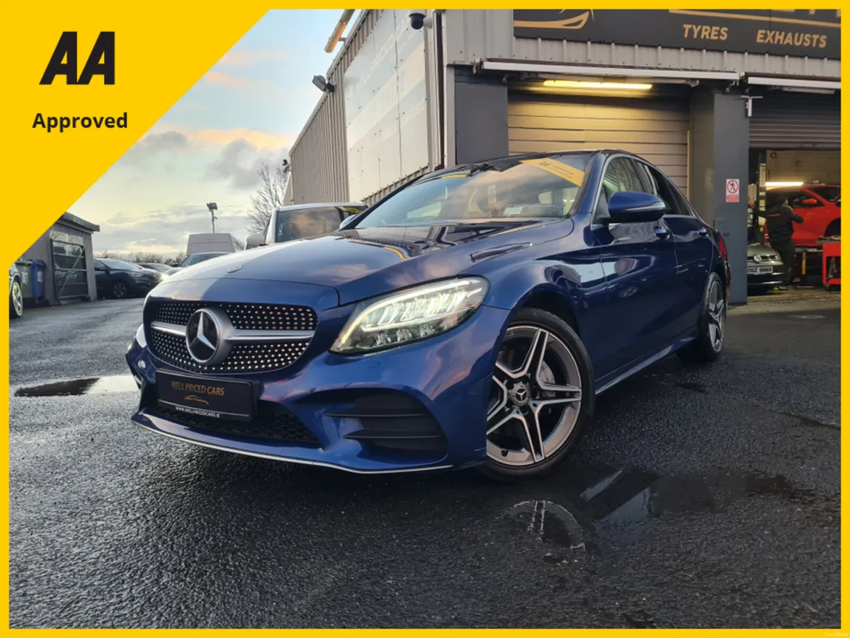 Mercedes-Benz C-Class HUGE SPEC AUTOMATIC LOW KM ! - Image 6