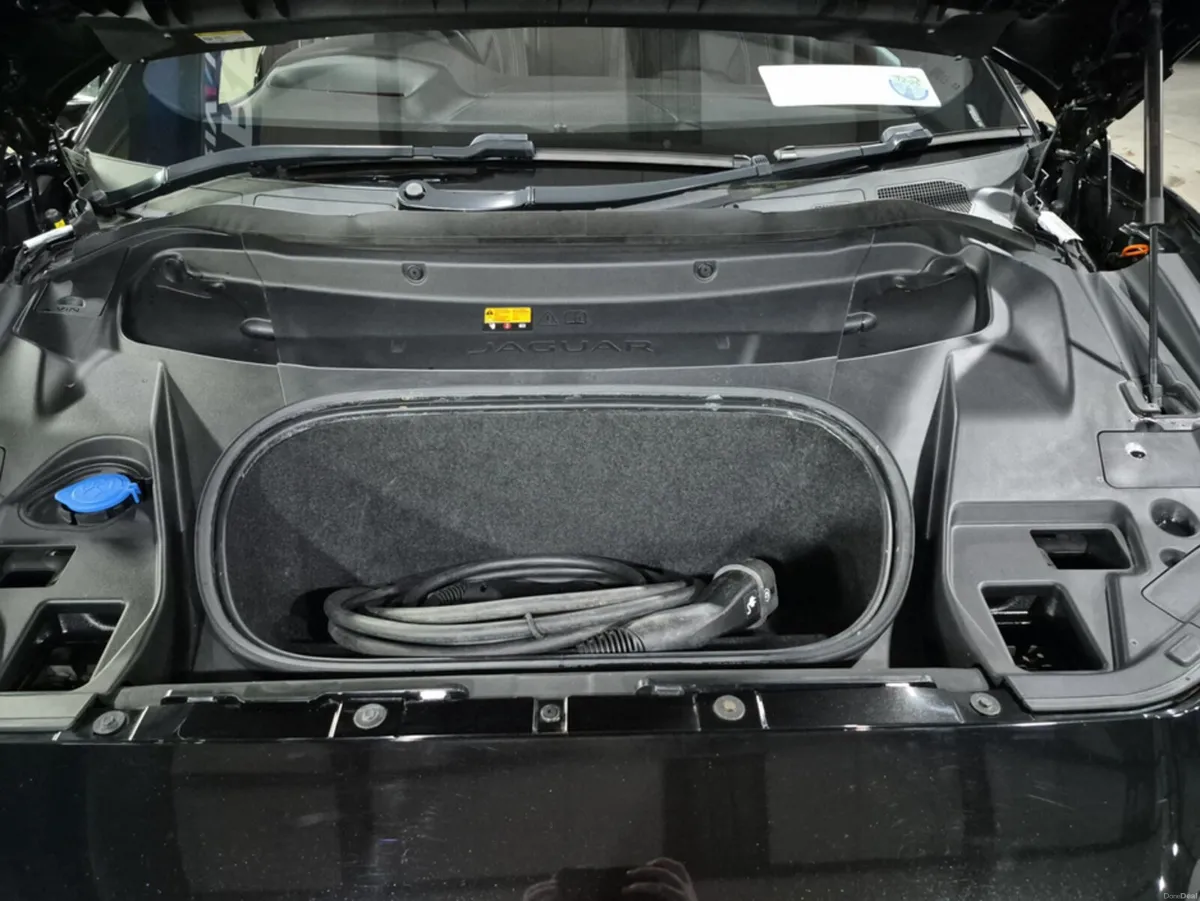 Jaguar I-Pace R-DYNAMIC SE 90KWH 400P - Image 3
